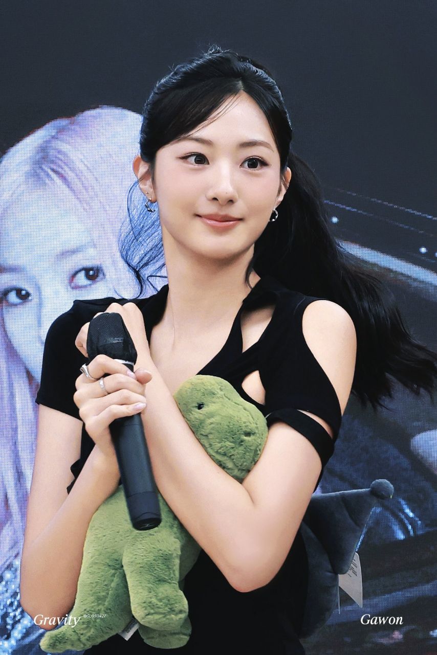 어제자 팬싸인회 그룹 미야오(MEOVV) 가원.JPG1_1.jpg