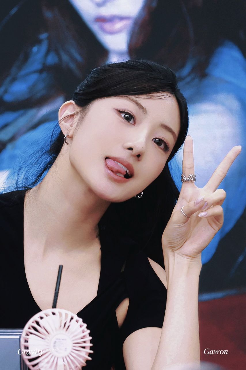 어제자 팬싸인회 그룹 미야오(MEOVV) 가원.JPG1_9.jpg