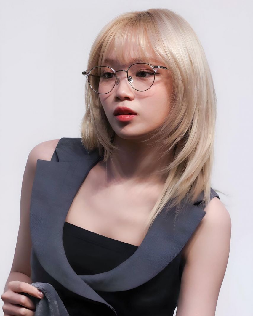 [르세라핌] 킹받는 안경 쓴 김채원1_5.jpg