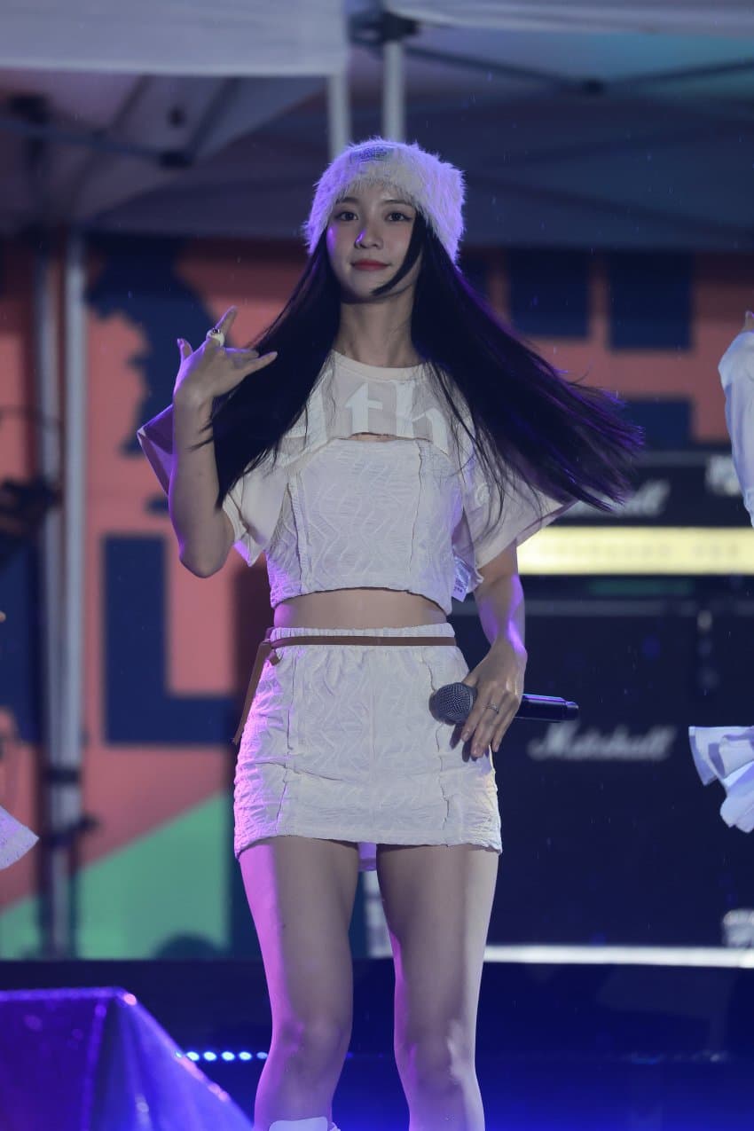 오마이걸-유빈1_4.jpg