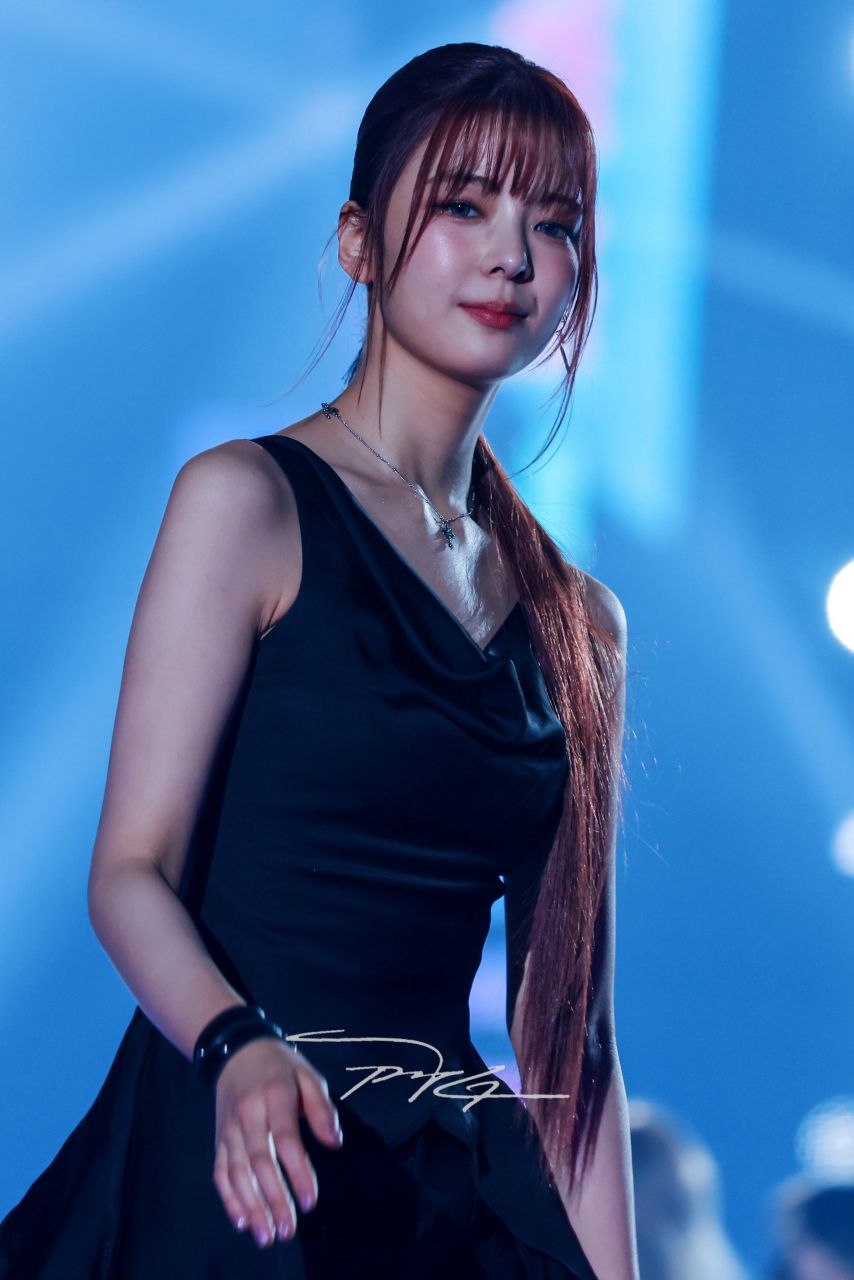 ITZY 리아1_1.jpg