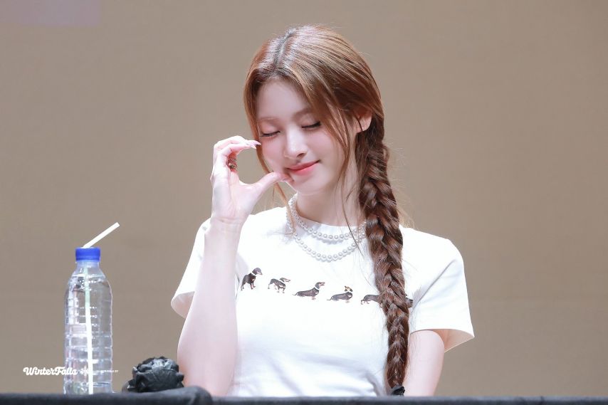 미야오 안나1_3.jpg