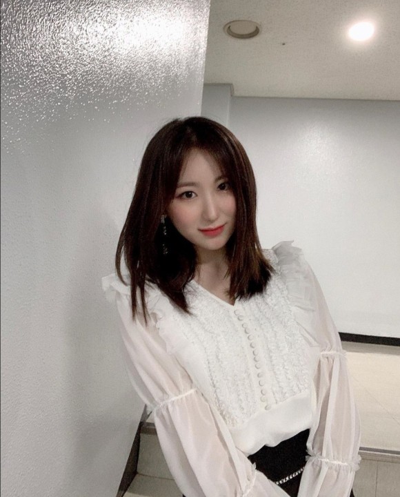 이채연1_2.jpg
