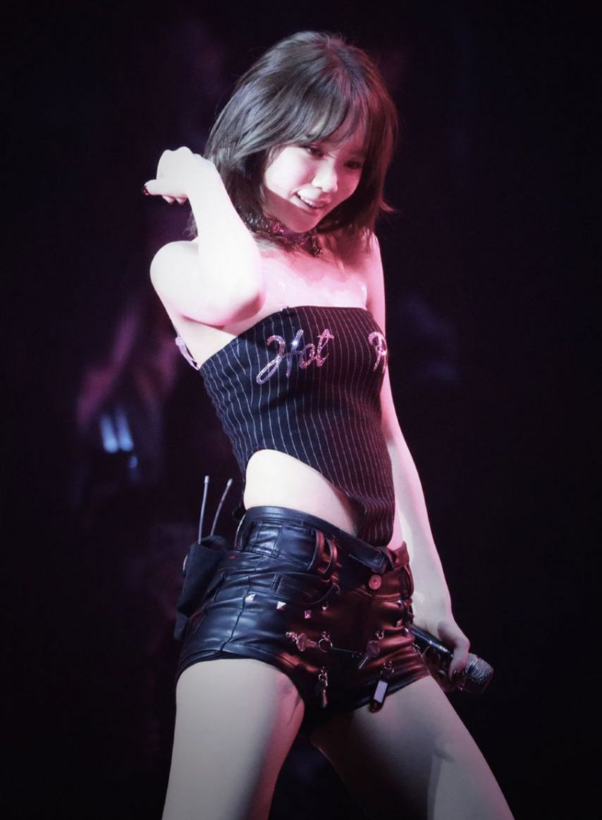 르세라핌 콘서트 에너지 넘치는 핫걸 김채원1_1.jpg