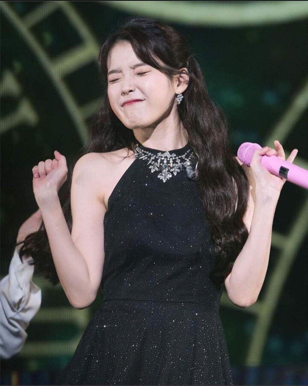 아이유 O(＞_＜)O 23.jpg