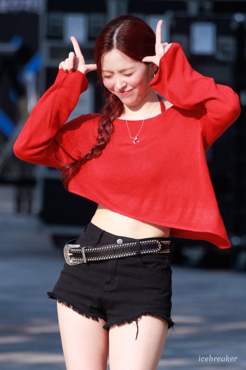 ITZY 류진1_4.jpg
