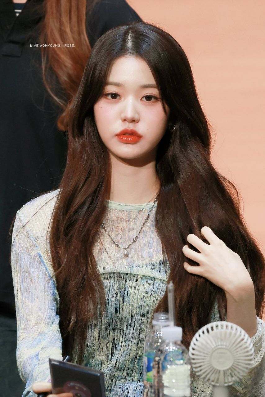 아이브 장원영1_8.jpg