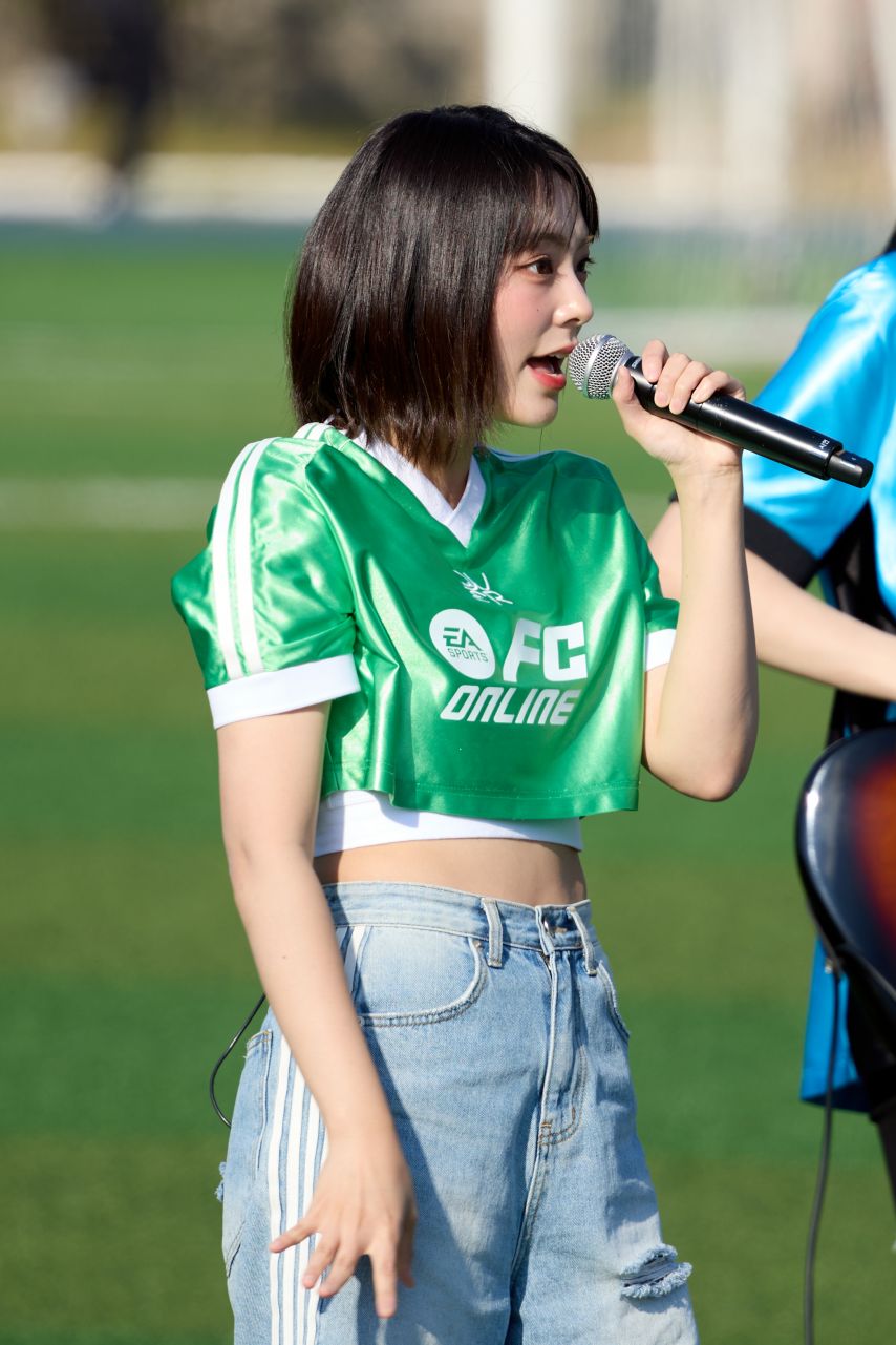 QWER 이시연1_3.jpg