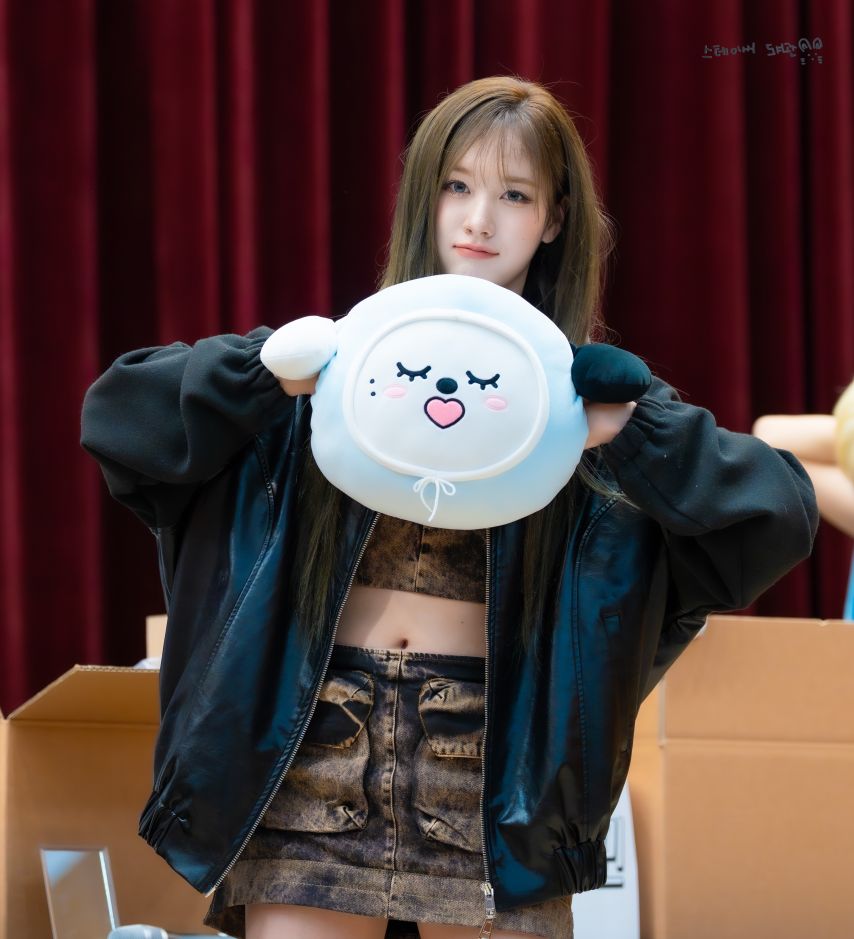 스테이씨 재이1_6.jpg