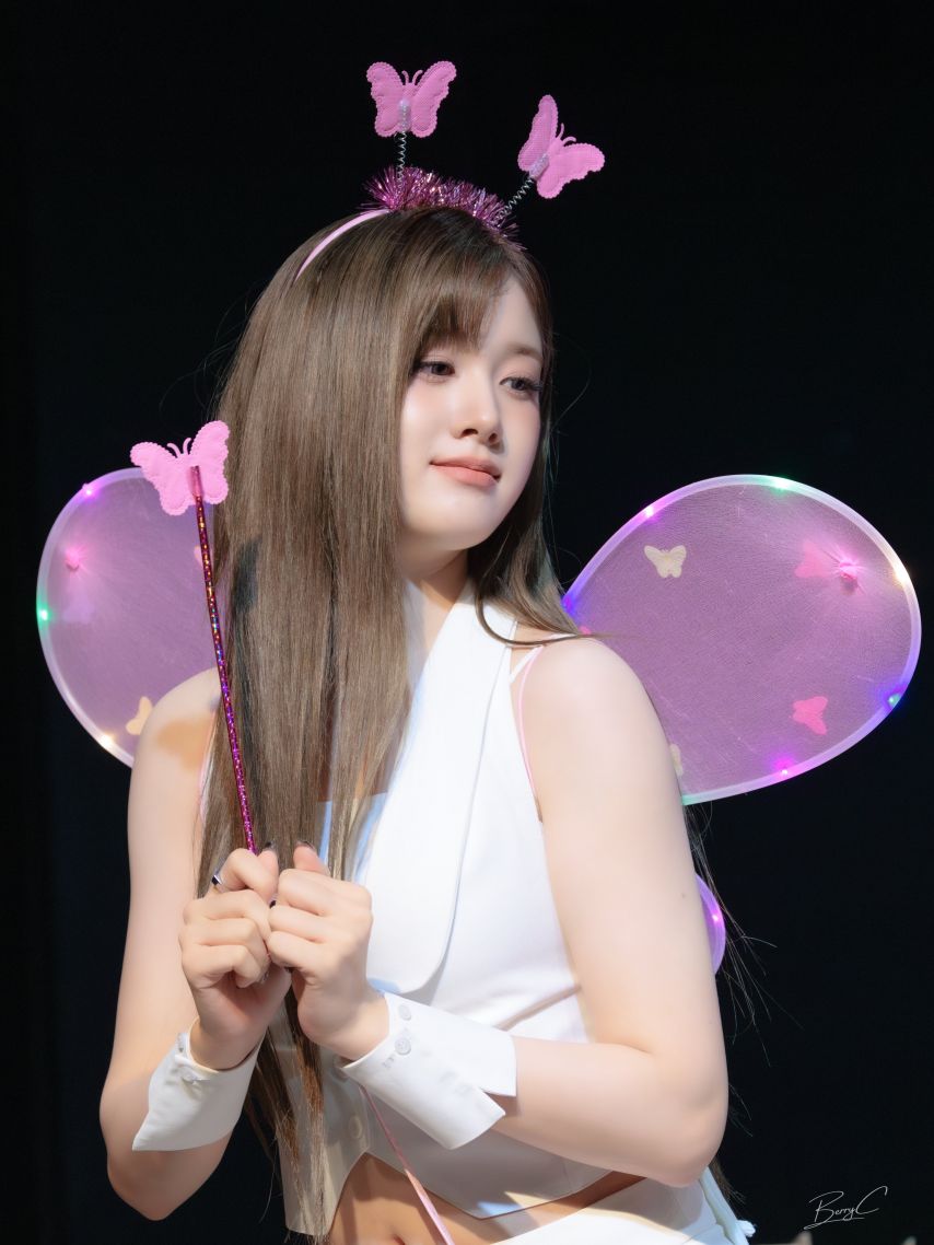 스테이씨 재이1_3.jpg