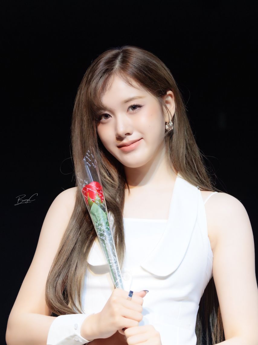 스테이씨 재이1_2.jpg