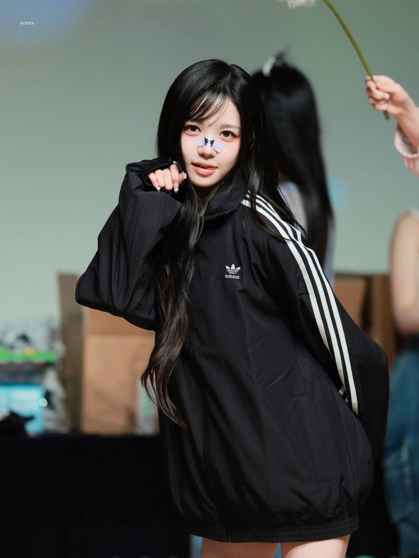 트리플에스 김채원1_3.jpg