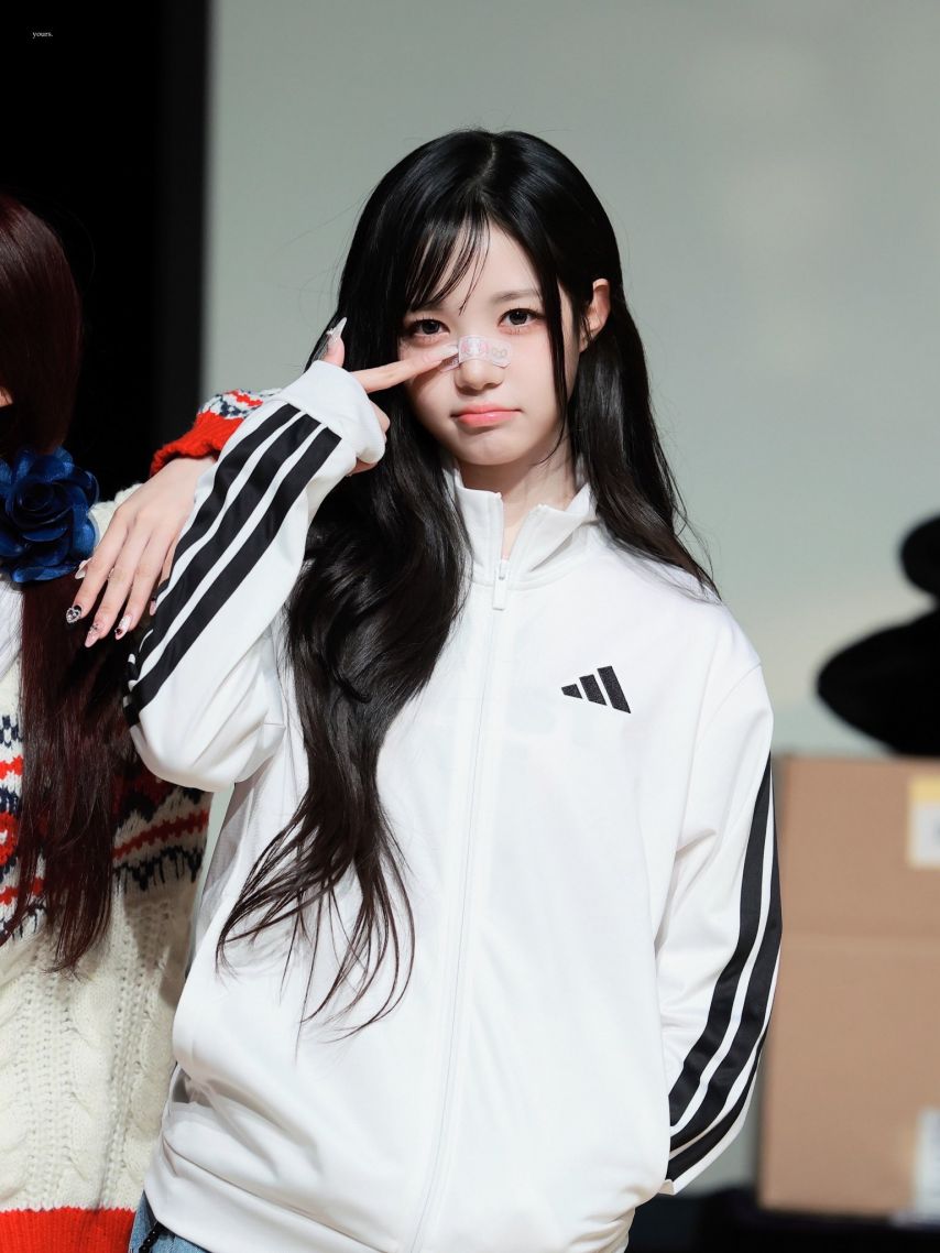 트리플에스 김채원1_2.jpg