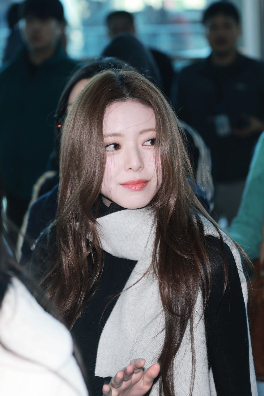 ITZY 유나1_3.jpg