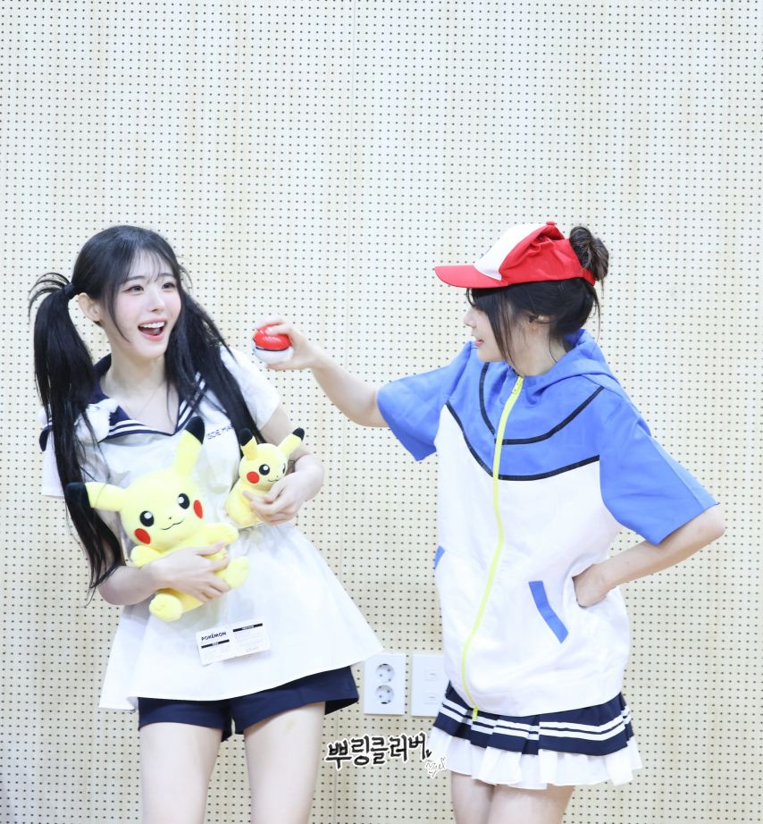 [QWER] 히나&시연1_3.jpg
