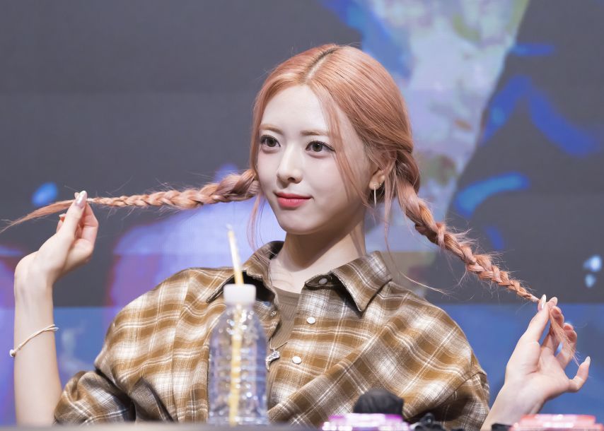 ITZY 유나1_4.jpg