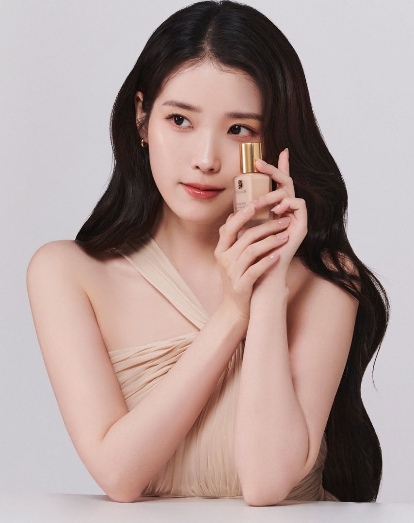 아이유 에스티로더1_1.jpg