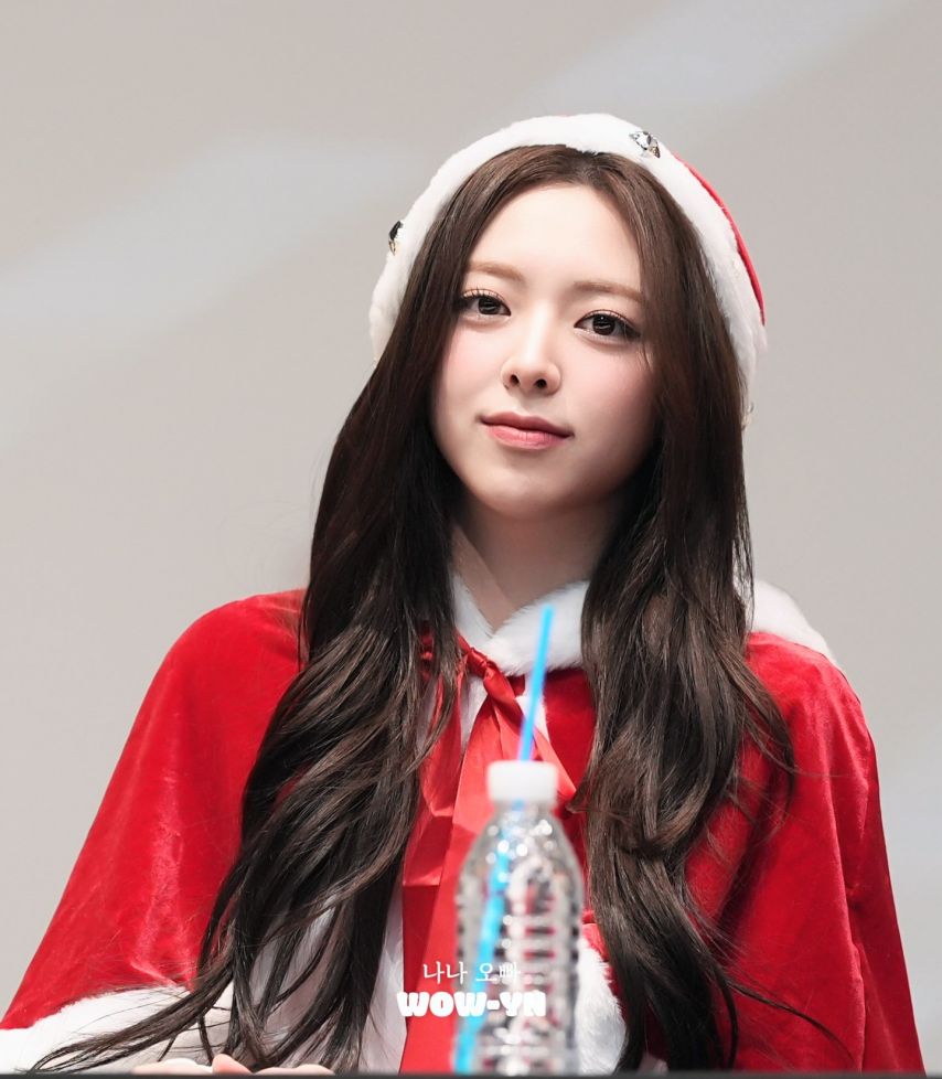 [ITZY] 유나1_1.jpg