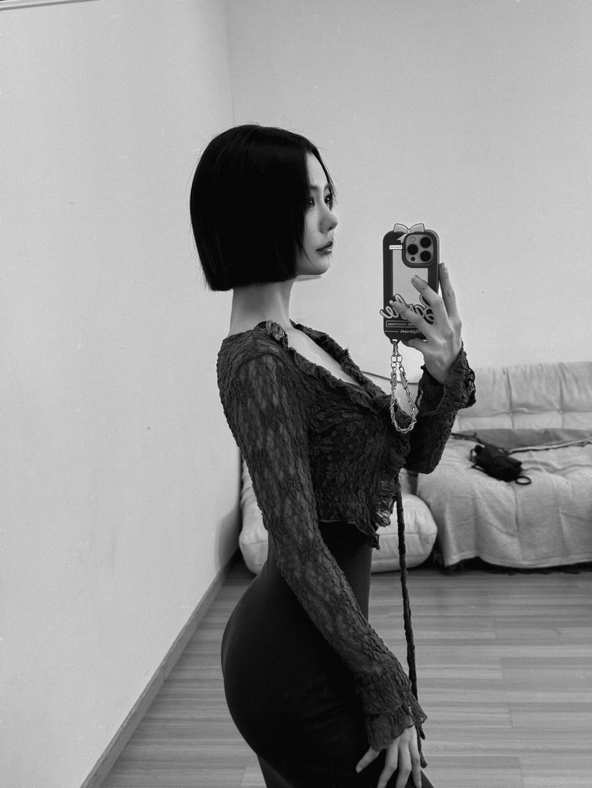 클라라 SNS1_3.jpg