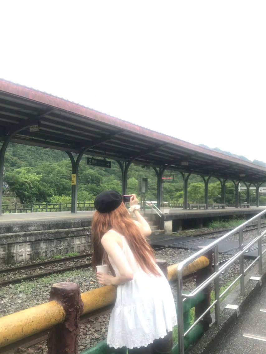 르세라핌 사쿠라,허윤진,카즈하,홍은채1_18.jpg