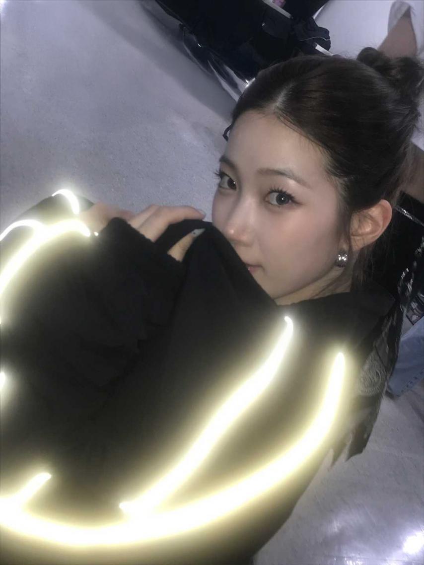 르세라핌 사쿠라,허윤진,카즈하,홍은채1_24.png.jpg