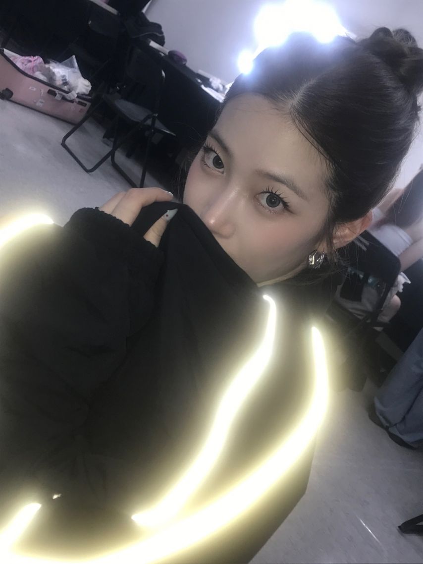 르세라핌 사쿠라,허윤진,카즈하,홍은채1_23.jpg