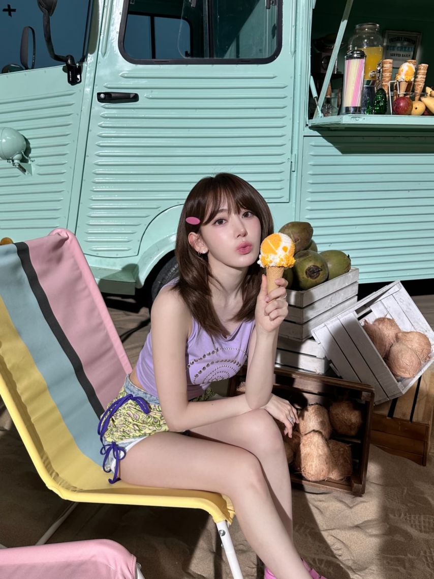 르세라핌 사쿠라,허윤진,카즈하,홍은채1_2.jpg
