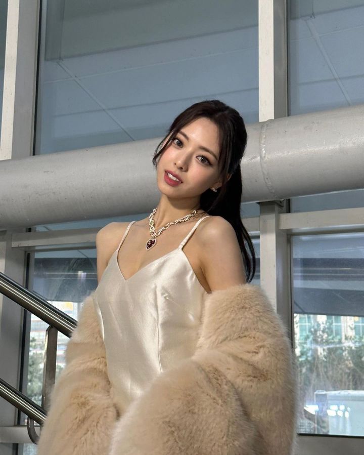레드카펫에서 끼부리는 ITZY 유나1_1.jpg