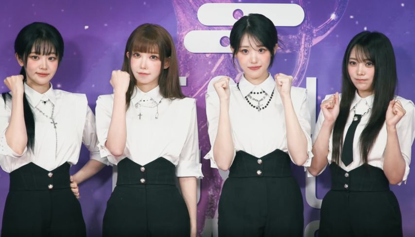 긴장한 QWER 서가대1_12.jpg