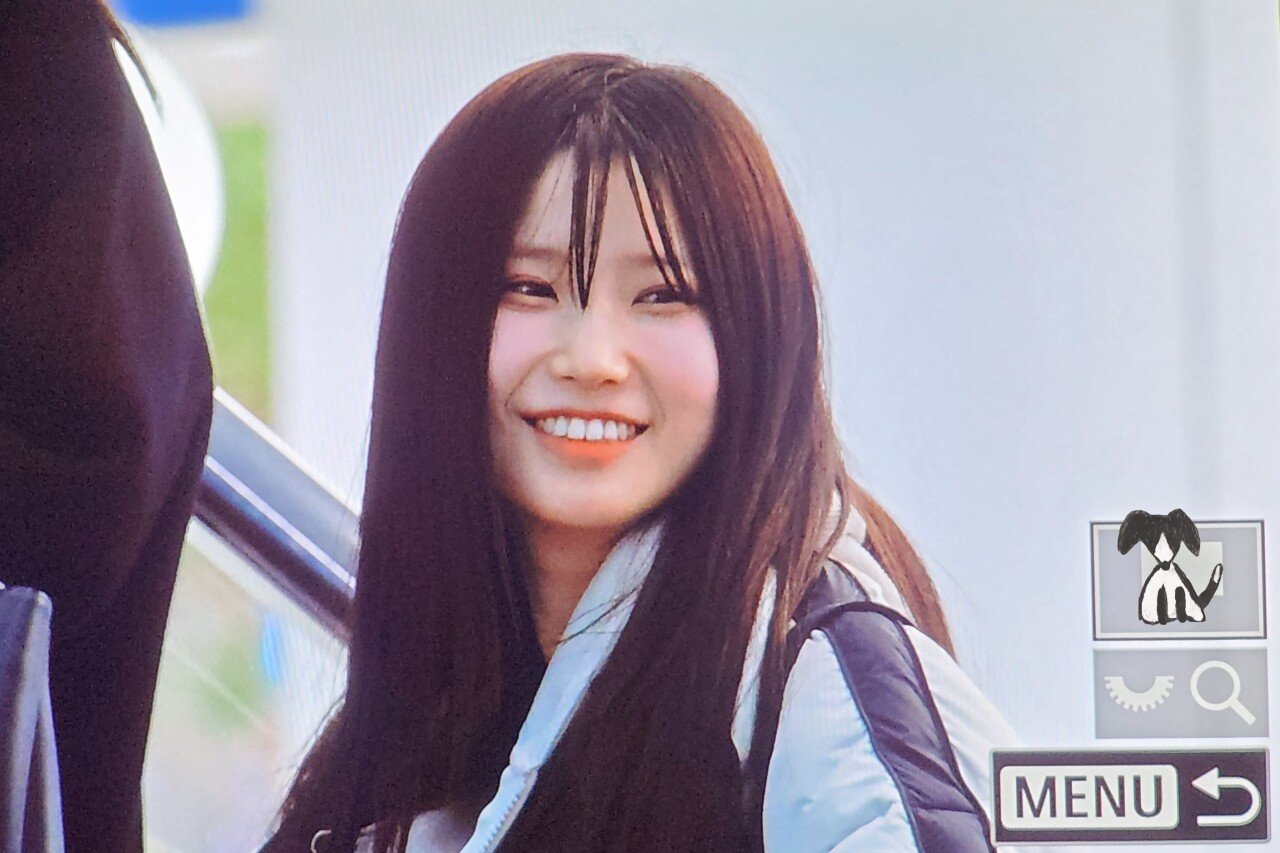 프로미스나인 하영1_7.jpeg