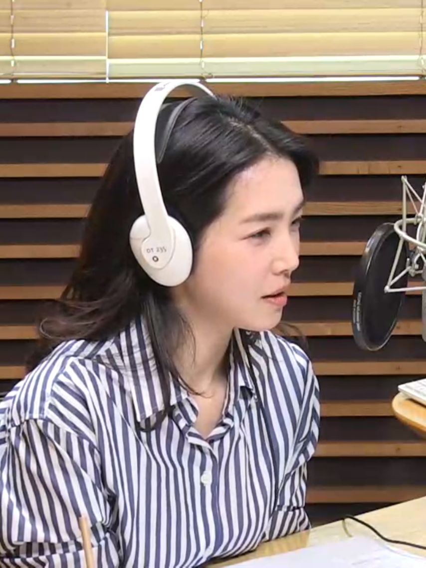 강지영 아나운서1_2.jpeg