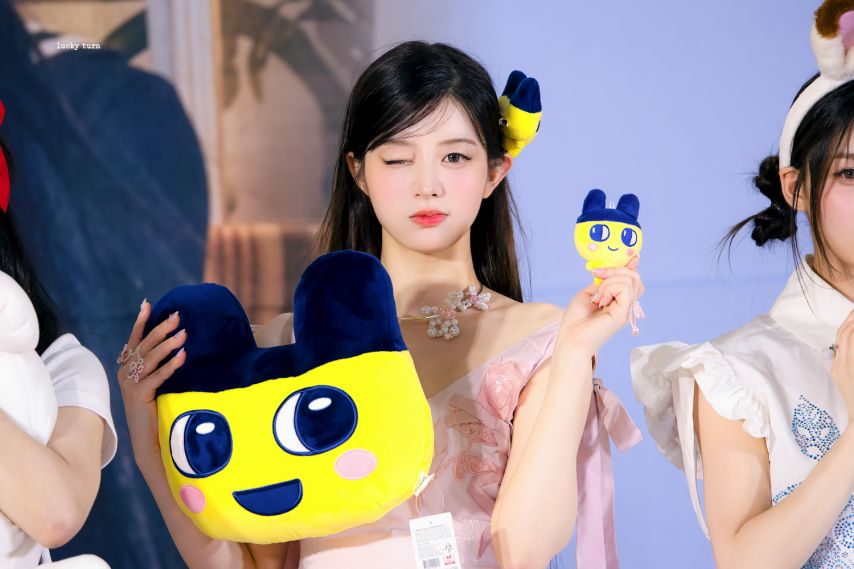 아일릿 민주1_3.jpg