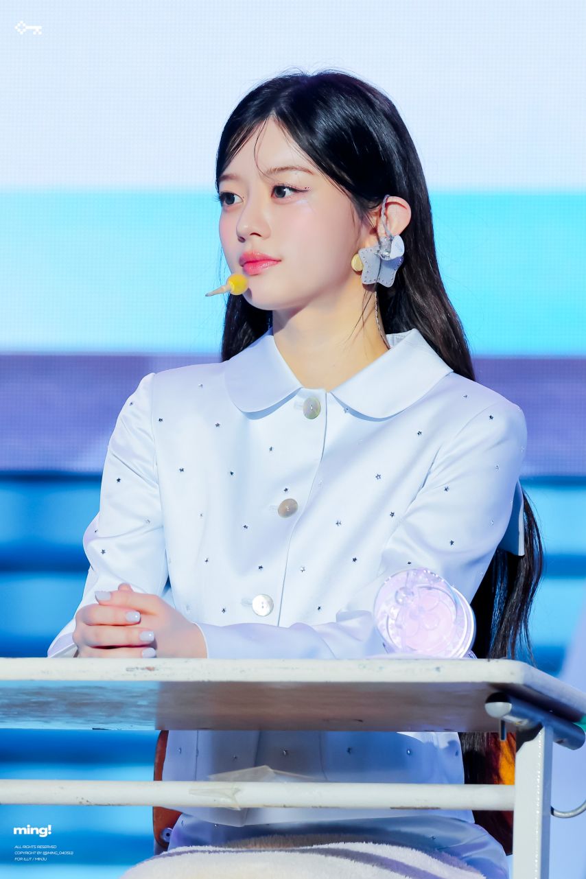2025 ILLIT GLITTER DAY IN SEOUL 아일릿 민주1_1.jpg