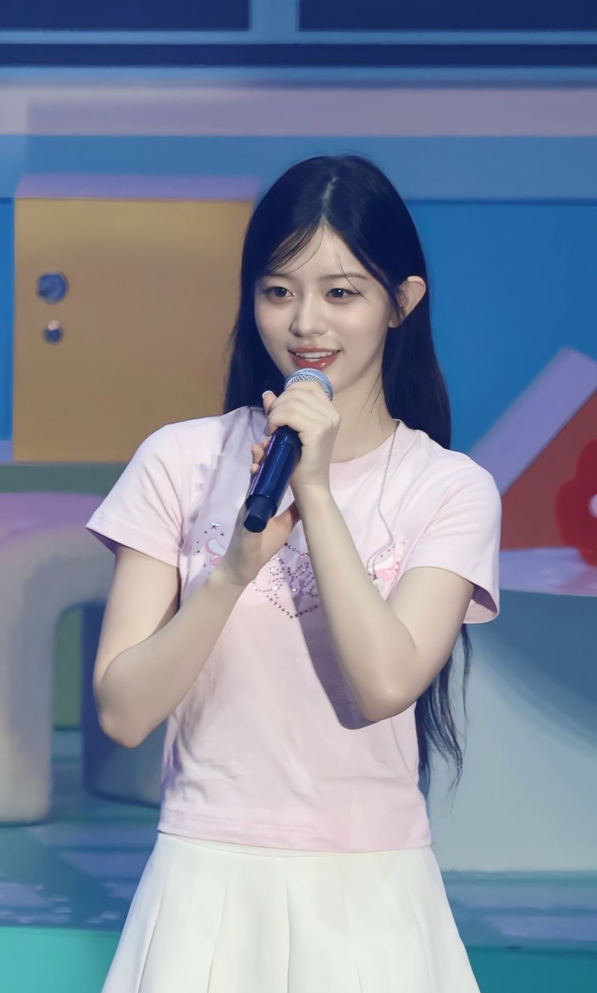 2025 ILLIT GLITTER DAY IN SEOUL 아일릿 민주1_6.jpg