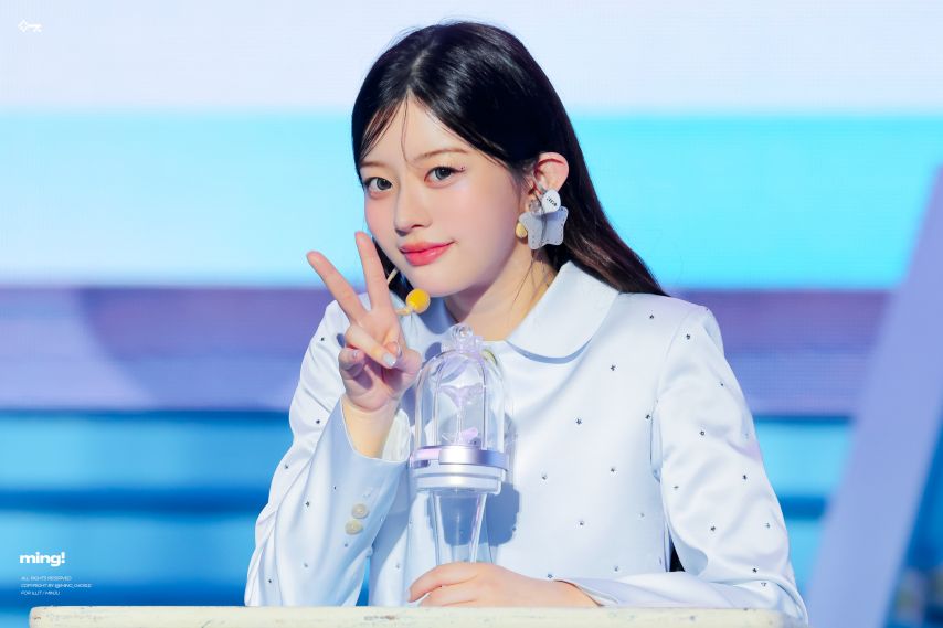 2025 ILLIT GLITTER DAY IN SEOUL 아일릿 민주1_3.jpg
