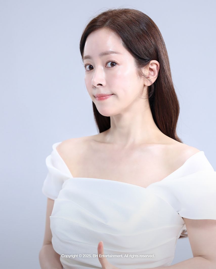 한지민 마리끌레르 비하인드 등1_11.jpg