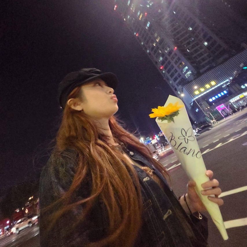 르세라핌 허윤진1_1.jpg