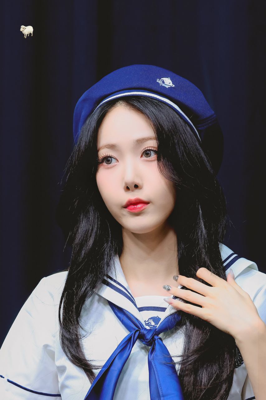 VIVIZ 신비1_1.jpg