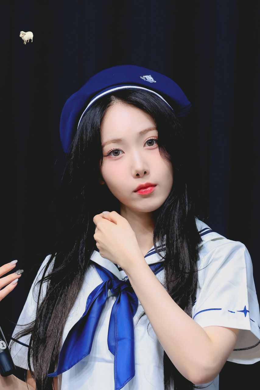 VIVIZ 신비1_3.jpg