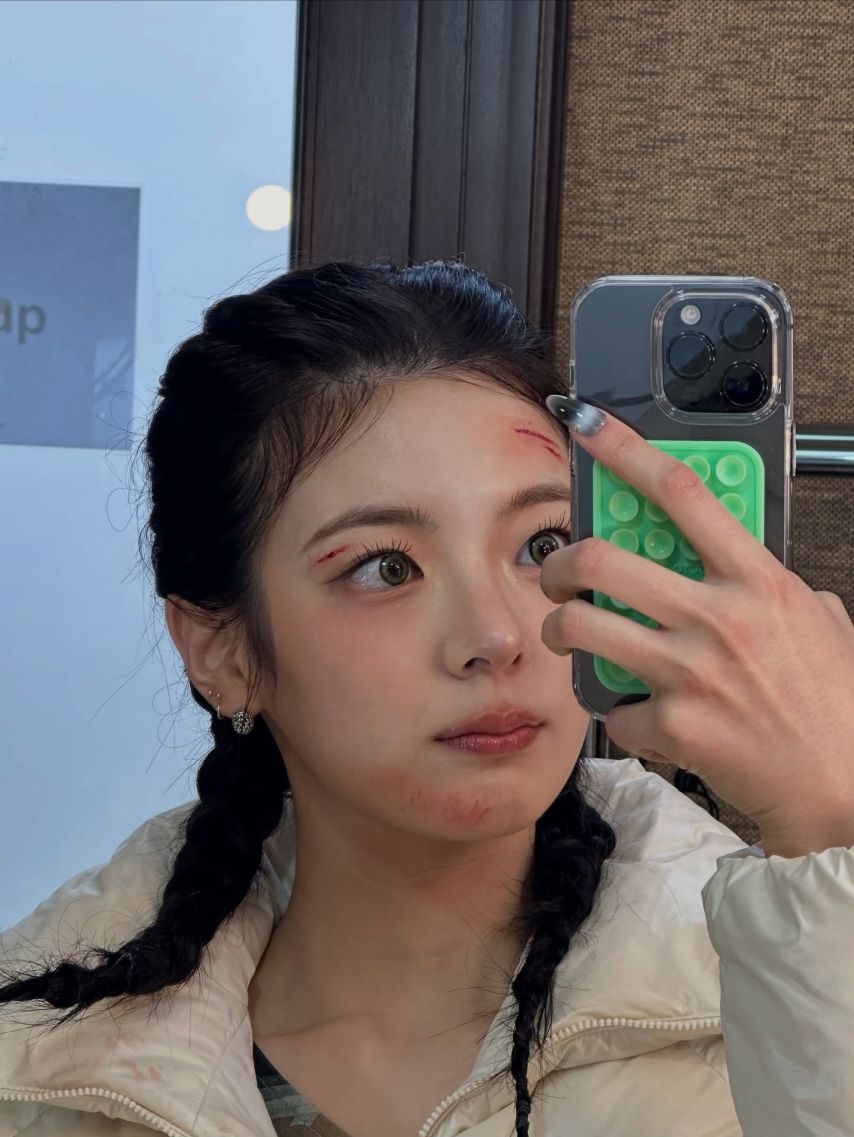 ITZY 리아1_4.jpg
