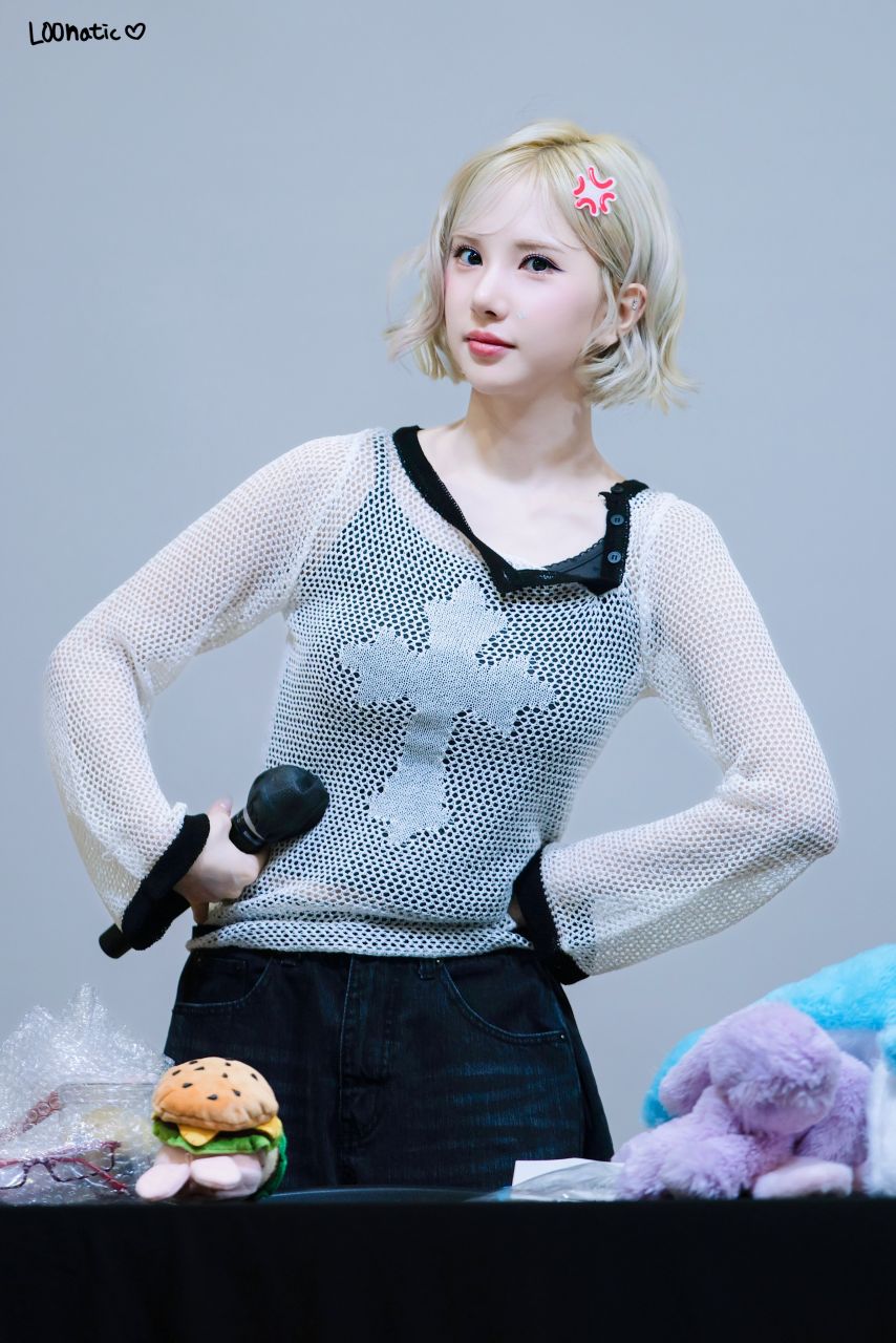 VIVIZ 은하1_4.jpg
