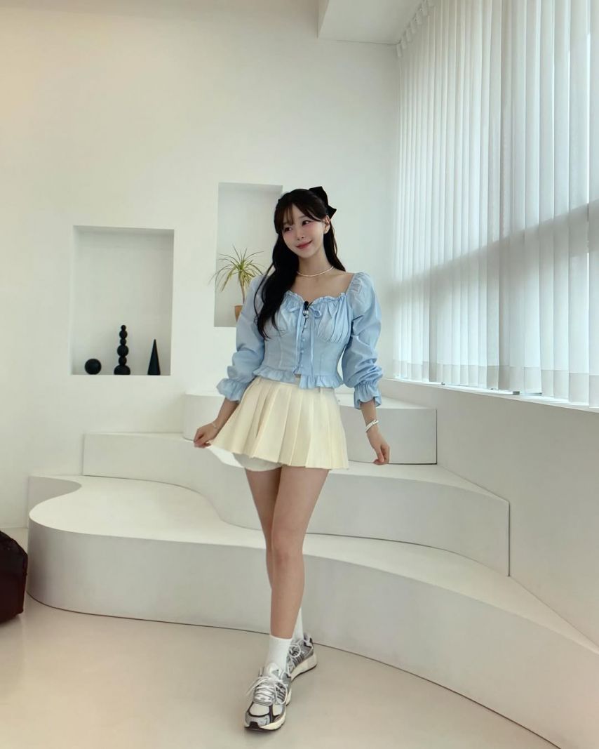 김윤희 아나운서1_2.jpg