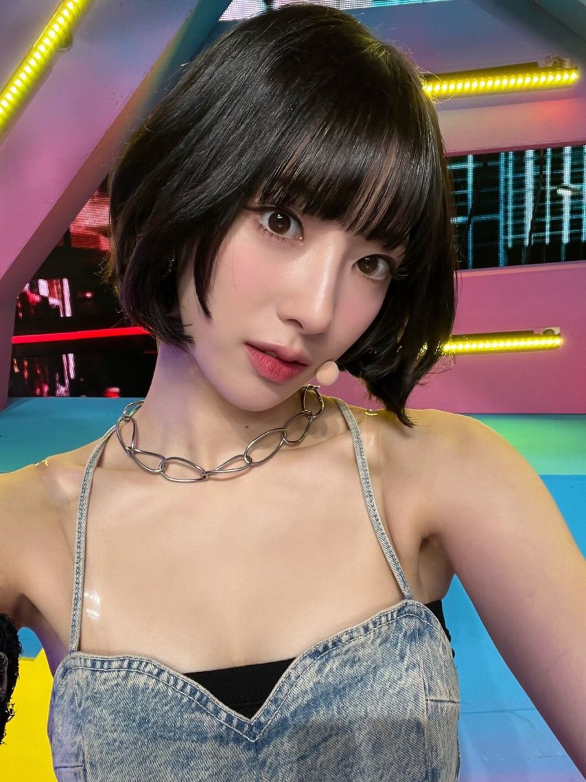 피부 하얗고 키 큰 하이키 리이나1_1.jpg