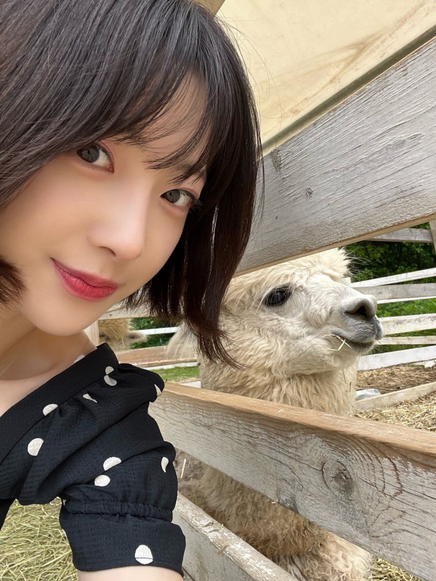 피부 하얗고 키 큰 하이키 리이나1_3.jpg