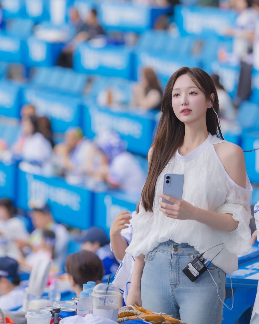 김세연 아나운서1_3.jpg