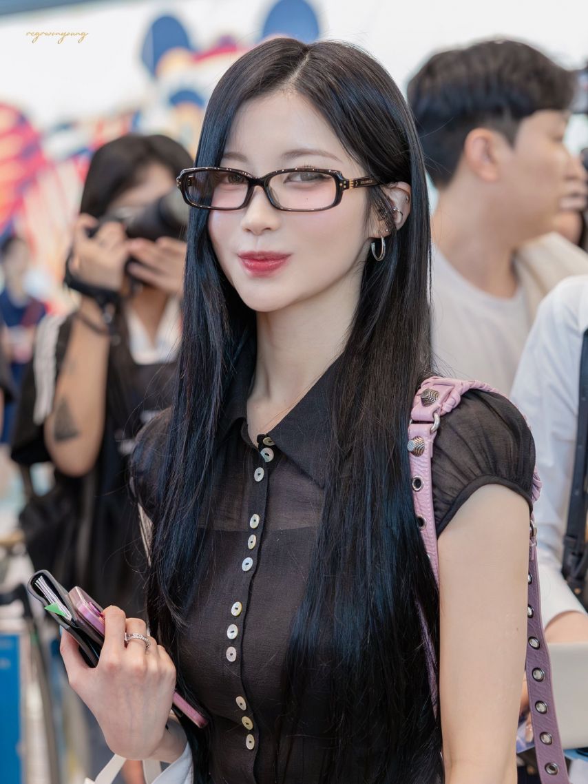 베이비몬스터 아사1_6.jpg