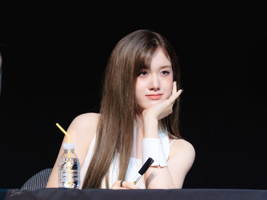스테이씨 재이1_7.jpg
