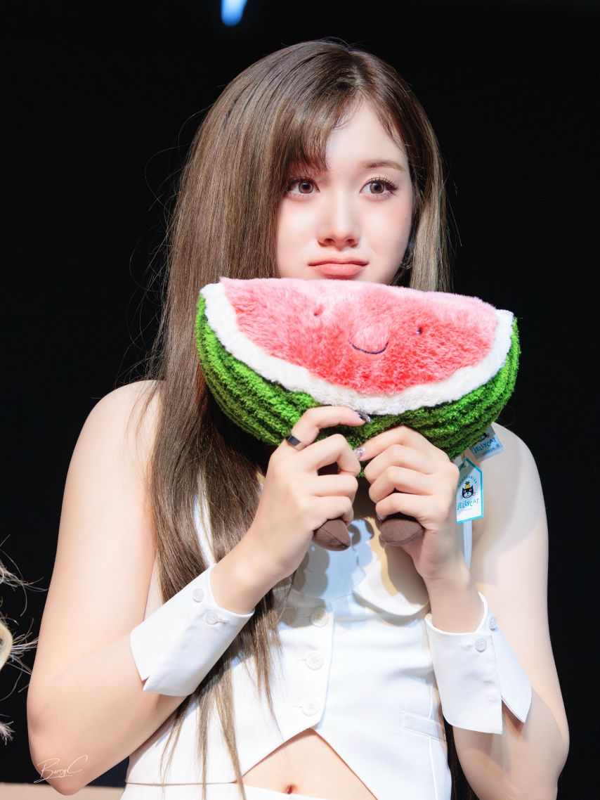 스테이씨 재이1_1.jpg