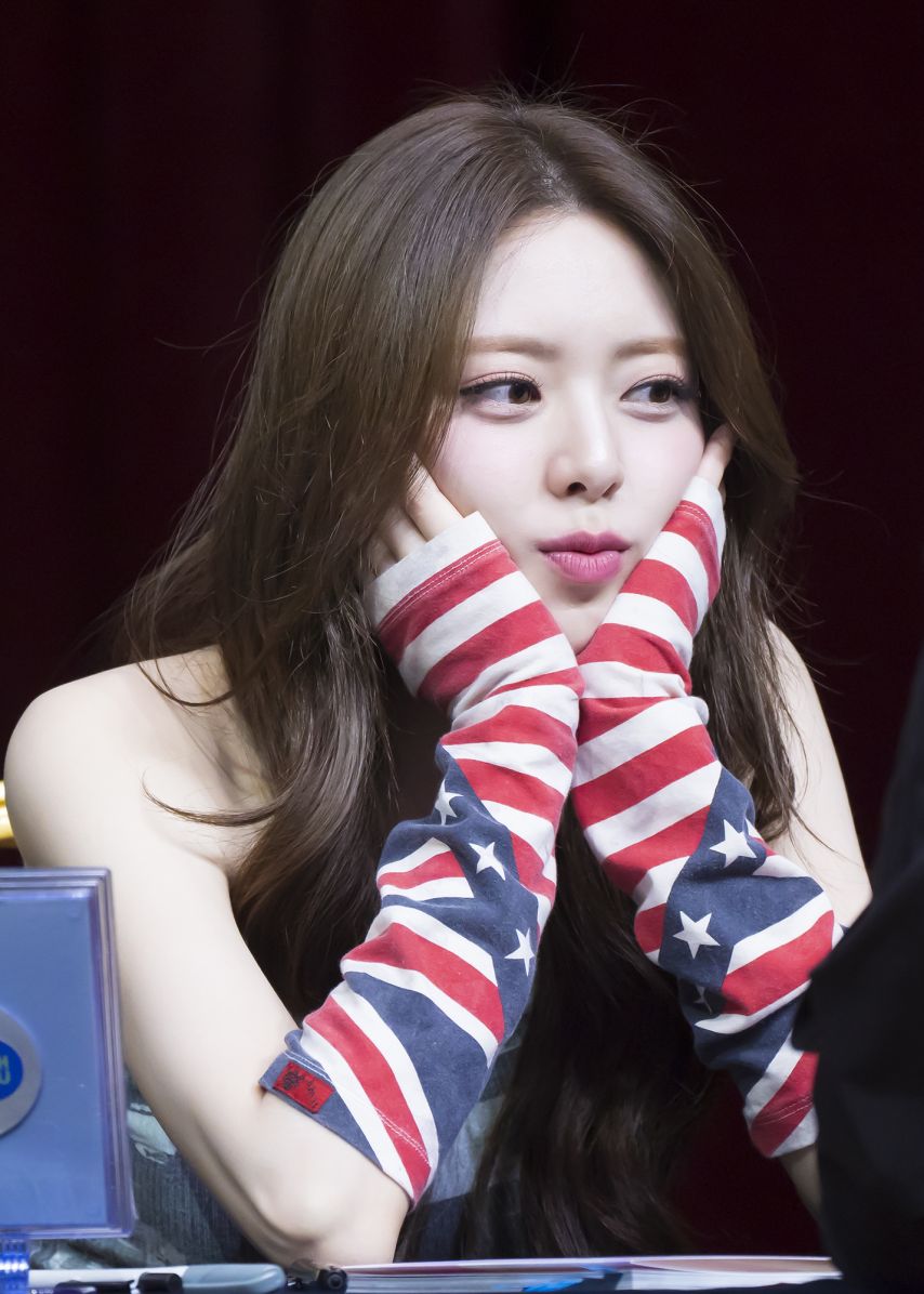 ITZY 유나1_4.jpg