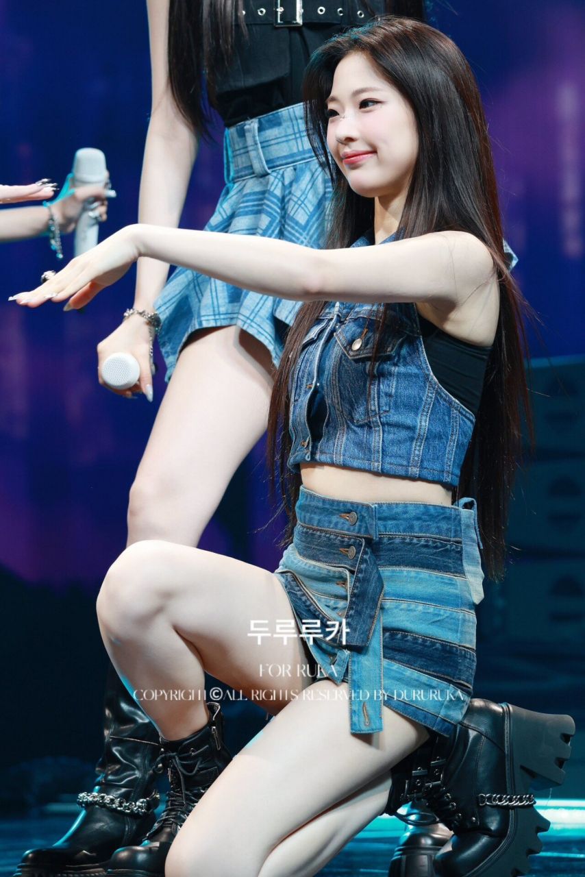 베이비몬스터 루카1_1.jpg